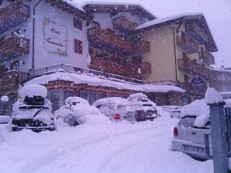 Hotel Canada Pinzolo Exteriör bild